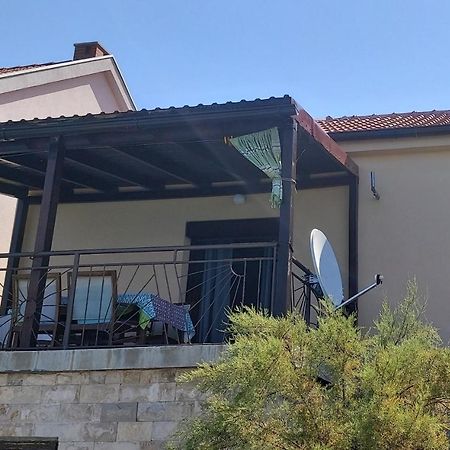 Apartmani Ana Karlobag Exterior foto
