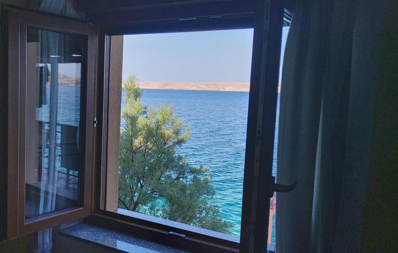 Apartmani Ana Karlobag Exterior foto